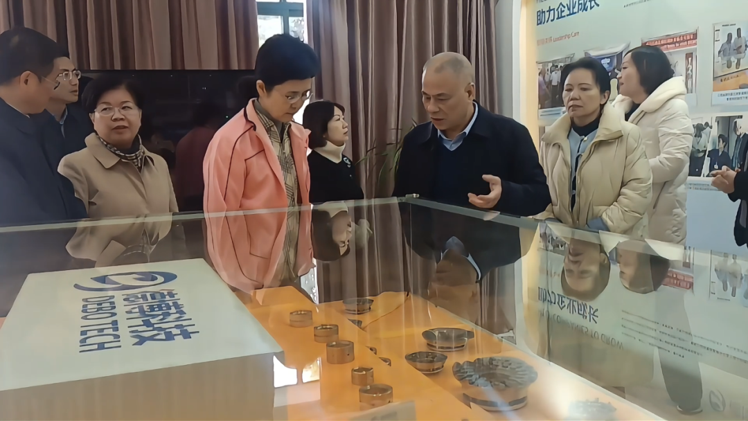 江西省政協(xié)副主席、省工商聯(lián)主席謝茹等一行領(lǐng)導(dǎo)蒞臨公司調(diào)研指導(dǎo)！